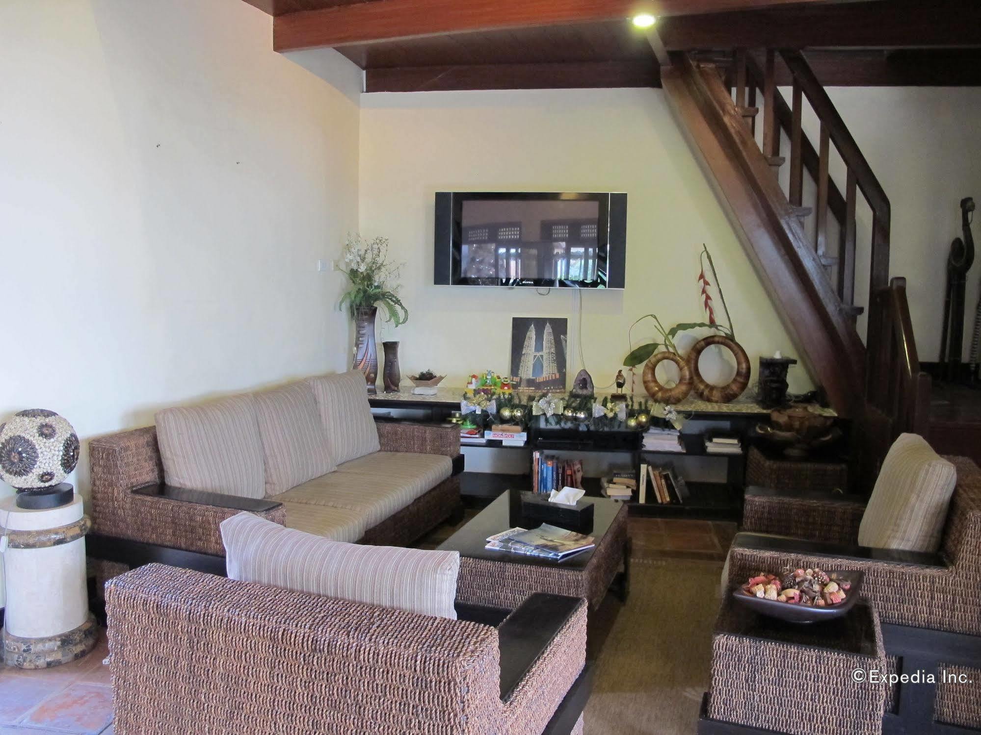 Utopia Resort & Spa Puerto Galera Εξωτερικό φωτογραφία